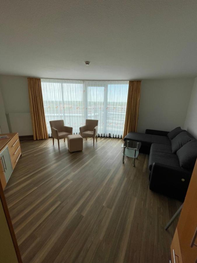 Nordseehotel Benser Hof Am Hafen เบนซาซิเออ ภายนอก รูปภาพ