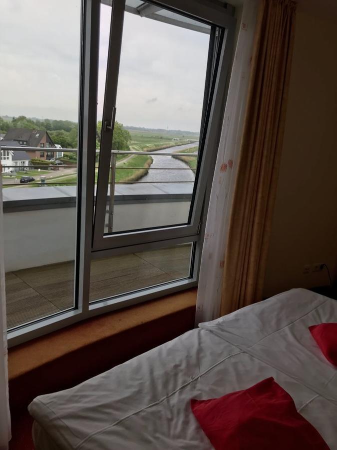 Nordseehotel Benser Hof Am Hafen เบนซาซิเออ ภายนอก รูปภาพ