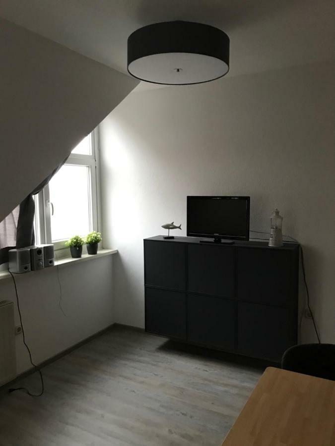 Nordseehotel Benser Hof Am Hafen เบนซาซิเออ ภายนอก รูปภาพ